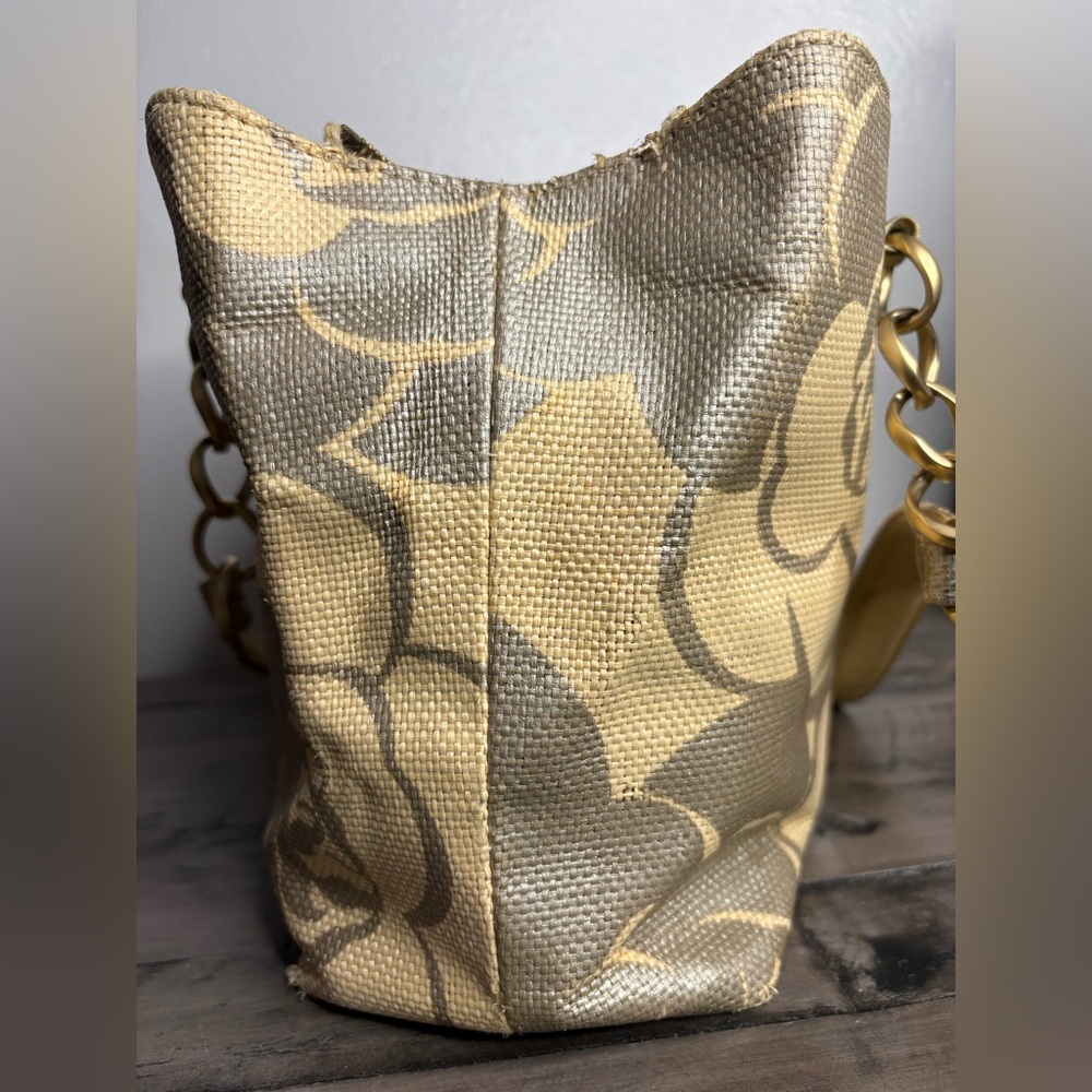 CHANEL Camellia Raffia CC Logo Chain Tote - Picture 11 of 16